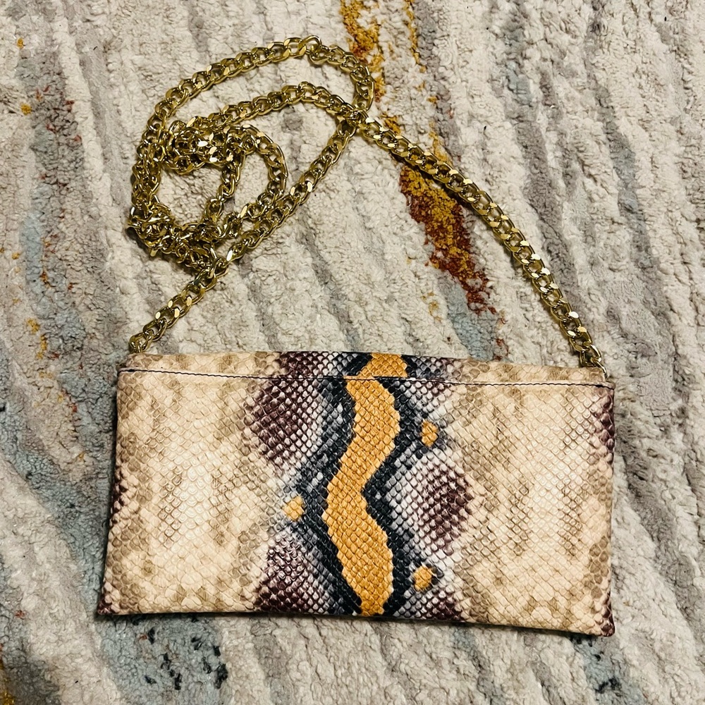 Steve Madden Snake Print Clutch or Crossbody with Gold Chain. EUC - Picture 2 of 4